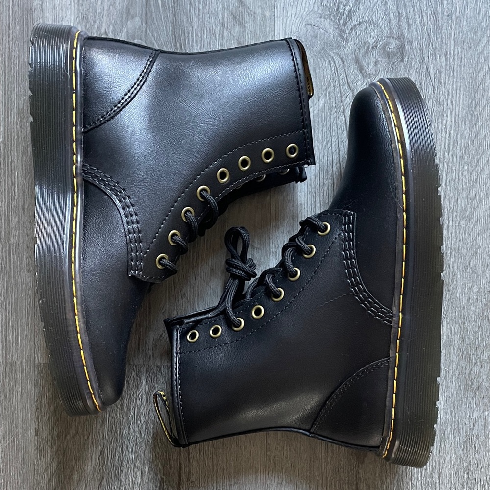Dr Martens Zavala